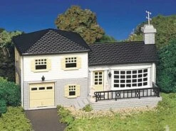 Bachmann Plasticville Classic Kit - Split-Level House - HO