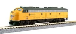 Kato CNW "400" EMD E8A And 5-Car Train-Only Set - Standard DC -- Chicago & North Western (yellow,
