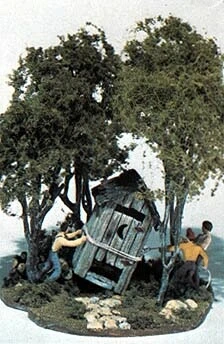 Woodland Scenics Mini-Scene? Unpainted Metal Kit -- Outhouse Mischief - HO - M108