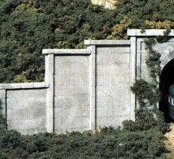 Woodland Scenics Concrete Wall (3) HO - C1258