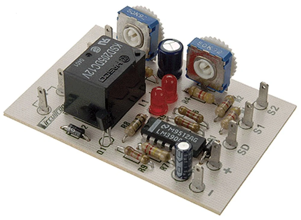 Circuitron AR-1 Automatic Reversing Circuit 1 Circuitron AR-1 Automatic Reversing Circuit
