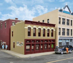 Walthers Midtown Hardware -- Assembled - 4-1/4 X 3-5/8 X 3-3/8 - HO