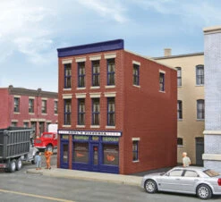 Walthers Paul's Pizzeria -- Assembled - 3 X 4 X 4-3/8 - HO