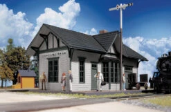 Walthers Cornerstone Golden Valley Depot -- Unpainted Kit - 6-1/2 X 3-3/8 X 4" 16.2 X 8.4 X 10cm