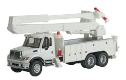 Walthers SceneMaster International? 7600 Utility Truck W/Bucket Lift - Assembled -- White W/Railro